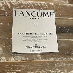 Lancome Dual Finish Highlighter- #3 Radiant Rose Gold